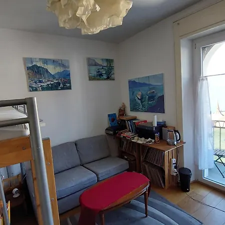 ゲストハウス Inspiration Room, Lake, Mountains, Balcony In Center *