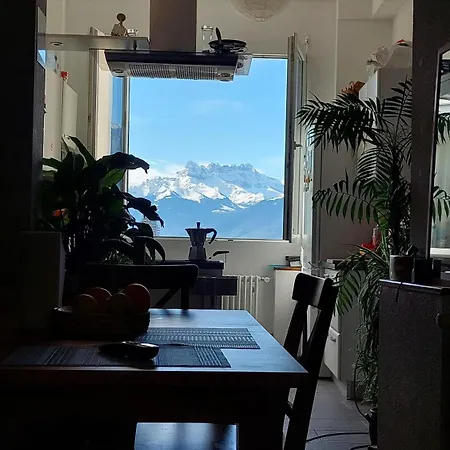 Inspiration Room, Lake, Mountains, Balcony In Center Guest house Montreux