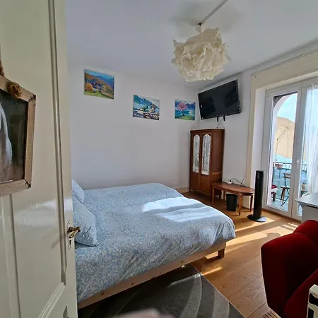 Inspiration Room, Lake, Mountains, Balcony In Center *
