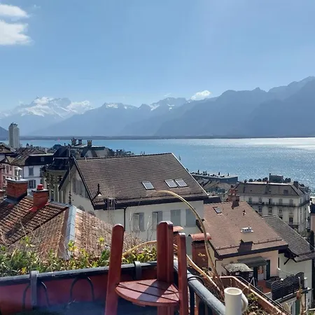 Гостевой дом Inspiration Room, Lake, Mountains, Balcony In Center Монтрё